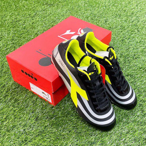 [창고정리] 디아도라 바조 RB10 MARS R LPU 174856 성인 축구화 블랙, 260